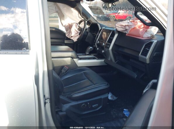 1FTEW1EP2JFE51509 2018 FORD F150 Серебряный Вид салона спереди