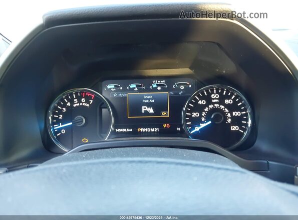 1FTEW1EP6HFA79280 2017 FORD F150 Burgundy Widok tylnych siedzeń