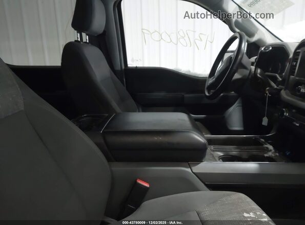 1FTFW1E8XNFB01273 2022 FORD F150 White Вид салону спереду