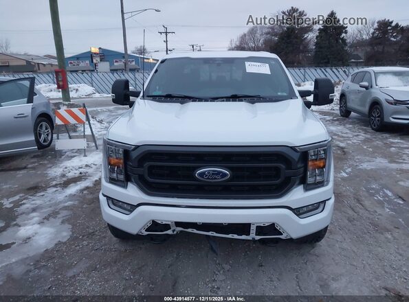 1FTFW1ED6NFB81636 2022 FORD F150 White ხელსაწყოთა პანელის ხედი