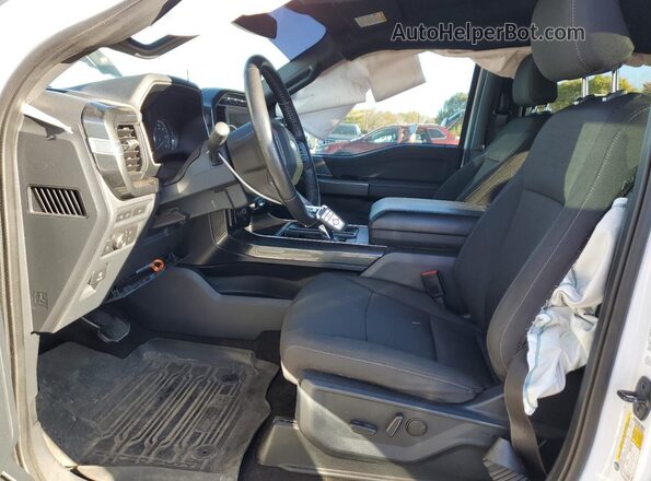 1FTFW1ED7NFB29965 2022 FORD F150 White Widok wnętrza z przodu