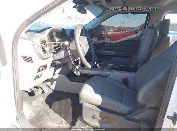 1FTVW3LK1SWG22514 2025 FORD F-150 LIGHTNING White წინა სალონის ხედი