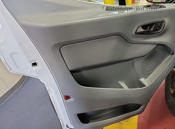 1FTYE1ZM4HKB29391 2017 FORD TRANSIT-150  Задняя левая четверть