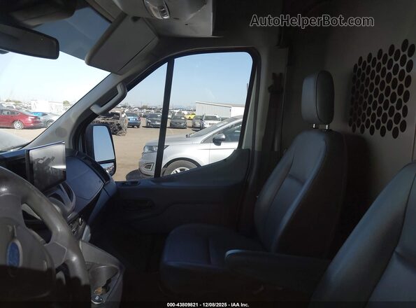 1FTYR2XM3JKA85158 2018 FORD TRANSIT-250 White სალონის 360-გრადუსიანი ხედი