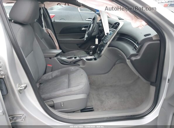 1G11B5SA5GF121575 2016 CHEVROLET MALIBU Silver Vista interior delantera