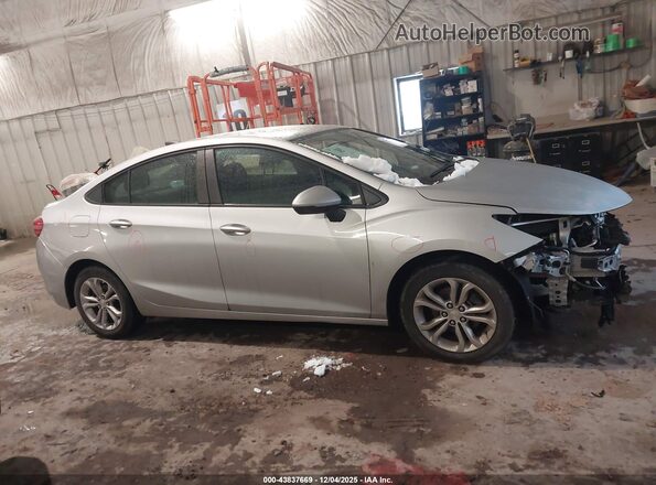 1G1BC5SM9K7152004 2019 CHEVROLET CRUZE Silver Rear interior view
