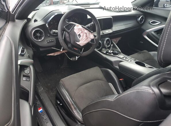 1G1FG1R78L0102672 2020 CHEVROLET CAMARO Черный Вид панели приборов