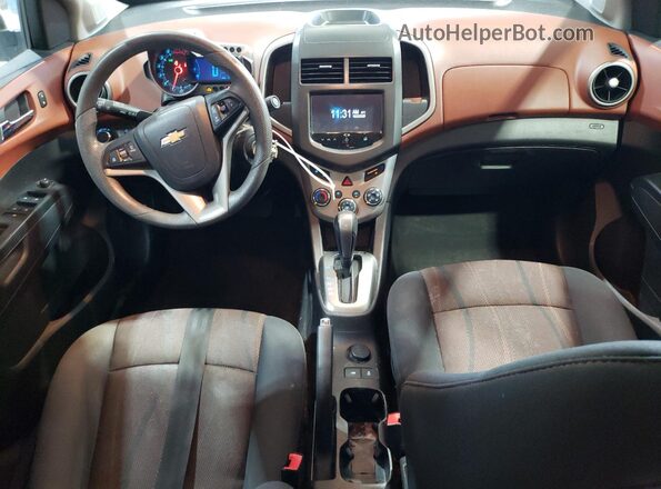 1G1JC5SH1G4133941 2016 CHEVROLET SONIC Gray Dashboard view