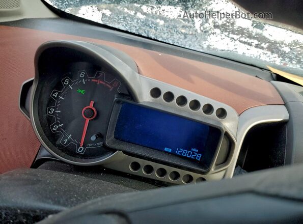 1G1JC5SHXG4174942 2016 CHEVROLET SONIC Black Սարքավորումների վահանակի տեսք