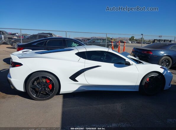 1G1YA2D40P5115972 2023 CHEVROLET CORVETTE White Widok wnętrza z tyłu