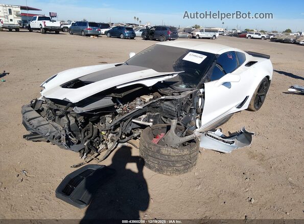 1G1YV2D77K5118570 2019 CHEVROLET CORVETTE Белый Передняя левая четверть