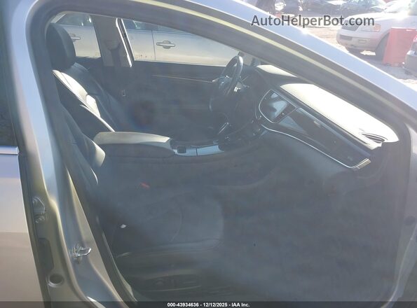 1G4ZP5SZ3KU129451 2019 BUICK LACROSSE Silver Widok wnętrza z przodu
