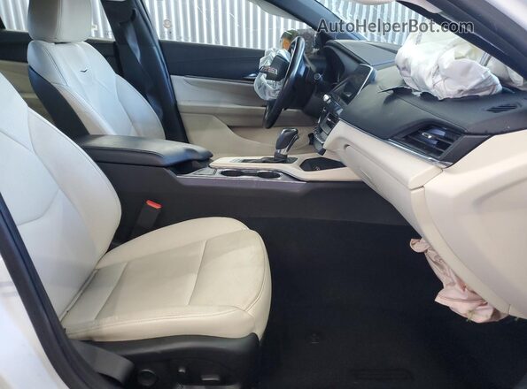 1G6DF5RK5R0107840 2024 CADILLAC CT4 White Вид салону спереду