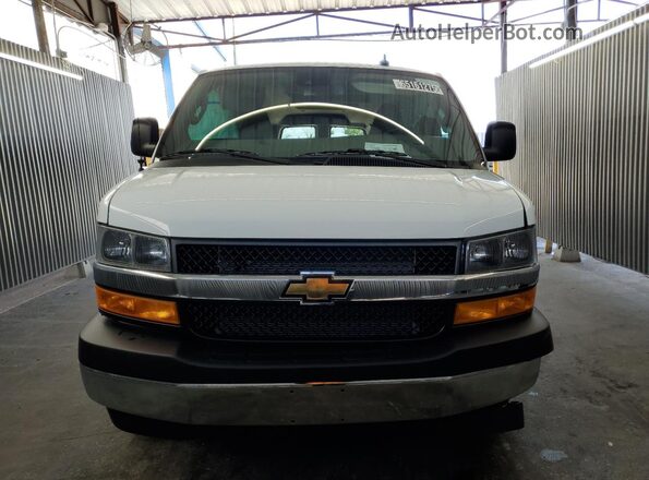 1GAZGPFP0S1219238 2025 CHEVROLET EXPRESS White Դիմացի տեսք