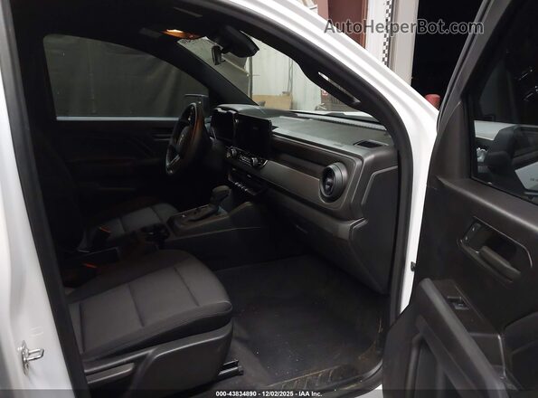 1GCGSBEC3R1128764 2024 CHEVROLET COLORADO Белый Вид салона спереди
