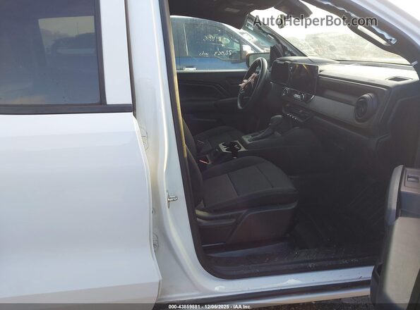 1GCGSBEC5P1154845 2023 CHEVROLET COLORADO White Вид салону спереду