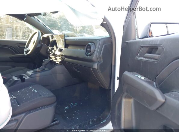 1GCGSBEC5R1135649 2024 CHEVROLET COLORADO White Widok wnętrza z przodu