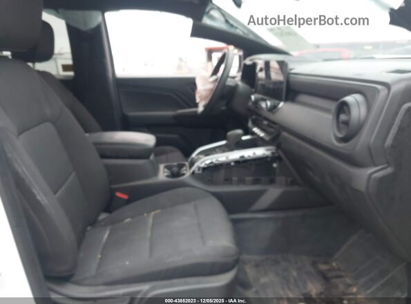 1GCGSBEC8R1257387 2024 CHEVROLET COLORADO White Սալոնի դիմացի տեսք