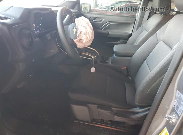 1GCGSBEC9R1110821 2024 CHEVROLET COLORADO Gray Widok wnętrza z przodu