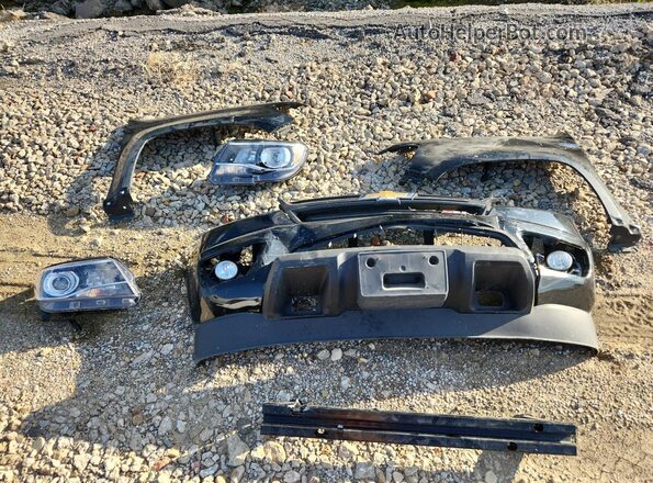 1GCGSDEN1L1131392 2020 CHEVROLET COLORADO Black Engine compartment view