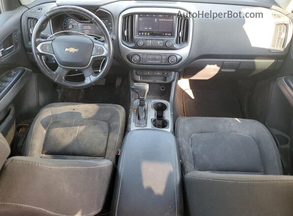 1GCGTCEN2L1191494 2020 CHEVROLET COLORADO Серебряный Вид панели приборов