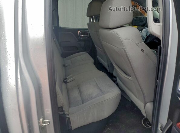 1GCRCPEC0JZ354611 2018 CHEVROLET 1500 Серебряный Вид задних сидений