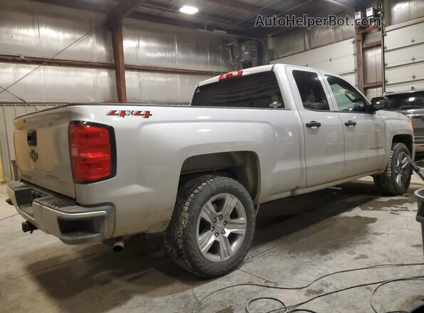 1GCVKPEC1JZ239551 2018 CHEVROLET 1500 Silver Tył prawy