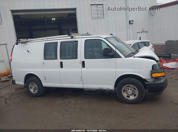 1GCWGAF74N1170573 2022 CHEVROLET EXPRESS Red Панорамний вид салону 360°