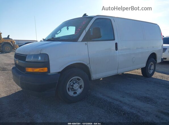 1GCWGAFP1N1217168 2022 CHEVROLET EXPRESS White წინა მარცხენა ხედი სამი მეოთხედიდან