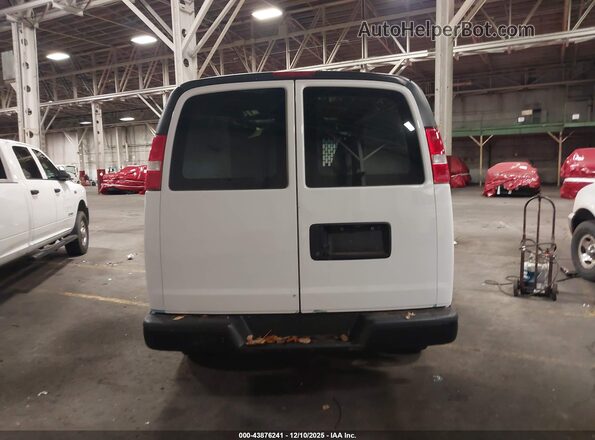 1GCWGAFP8J1314815 2018 CHEVROLET EXPRESS White 