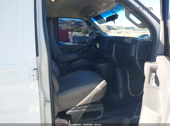 1GCWGAFPXJ1316629 2018 CHEVROLET EXPRESS White 