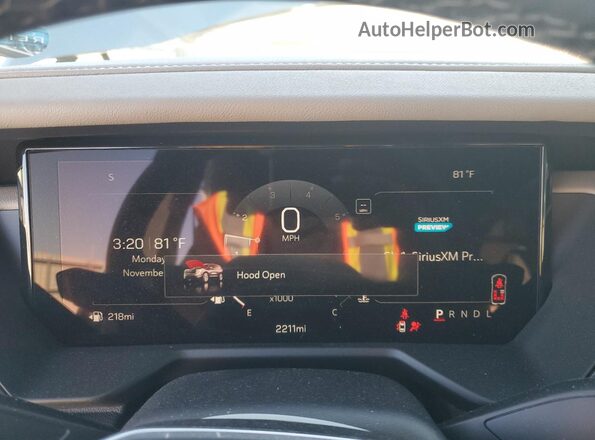 1GKENKKSXTJ123468 2026 GMC ACADIA Серебряный Вид щитка приборов