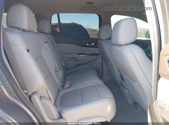 1GKKNMLS8LZ218979 2020 GMC ACADIA Silver Widok naklejki z numerem VIN