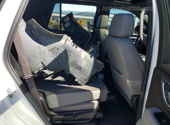 1GKS2BKDXPR212168 2023 GMC YUKON White Widok wnętrza z tyłu