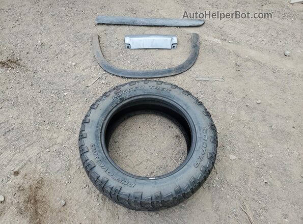 1GNERGKS2RJ147471 2024 CHEVROLET TRAVERSE Silver Вид наклейки з VIN-кодом