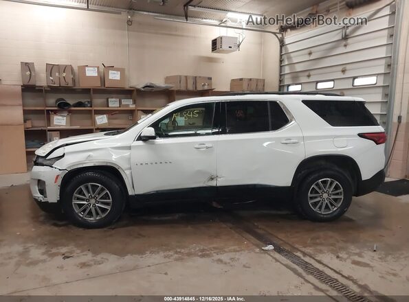 1GNEVGKW5NJ123867 2022 CHEVROLET TRAVERSE White Widok wnętrza 360 stopni