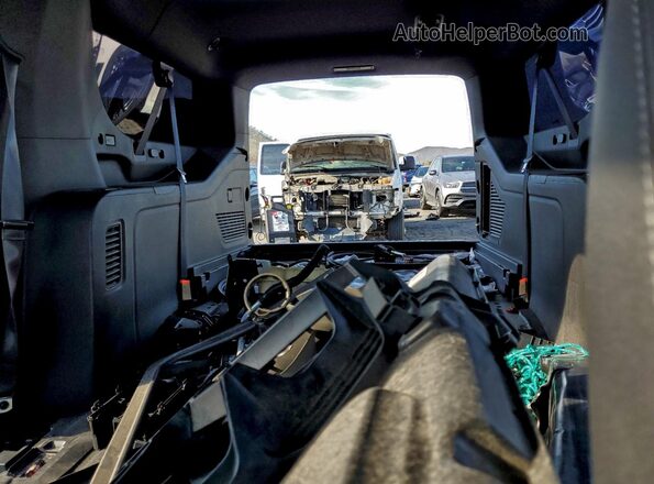 1GNSCBKD8MR382010 2021 CHEVROLET SUBURBAN Gray Հետևի նստատեղերի տեսք