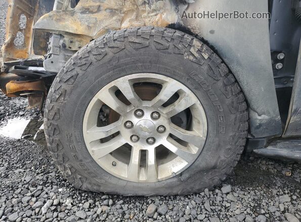 1GNSKHKC1LR262075 2020 CHEVROLET SUBURBAN Серебряный 