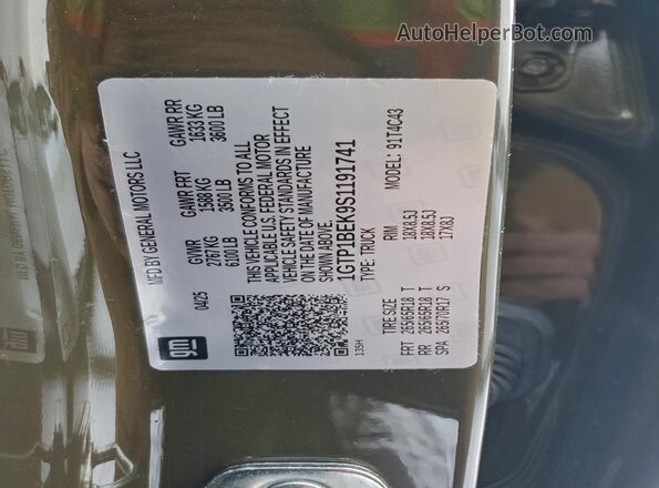 1GTP1BEK9S1191741 2025 GMC CANYON Green Widok komory silnika