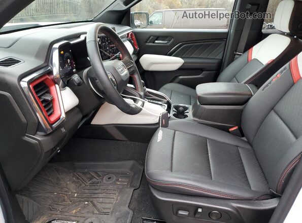 1GTP6EEK6R1136953 2024 GMC CANYON White 