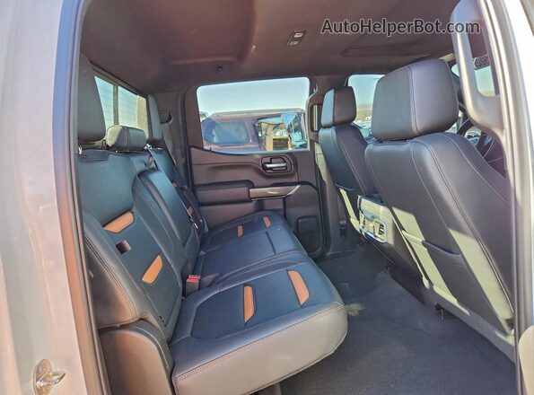 1GTP9EEL6NZ173741 2022 GMC SIERRA White Rear seats view