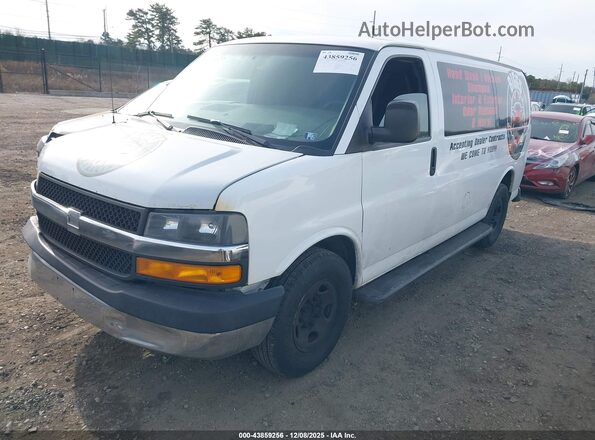 1GTW7AFG2J1912253 2018 GMC SAVANA 2500 White წინა მარცხენა ხედი სამი მეოთხედიდან