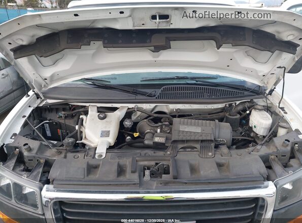 1GTW7AFGXK1340432 2019 GMC SAVANA 2500 White Vista trasera