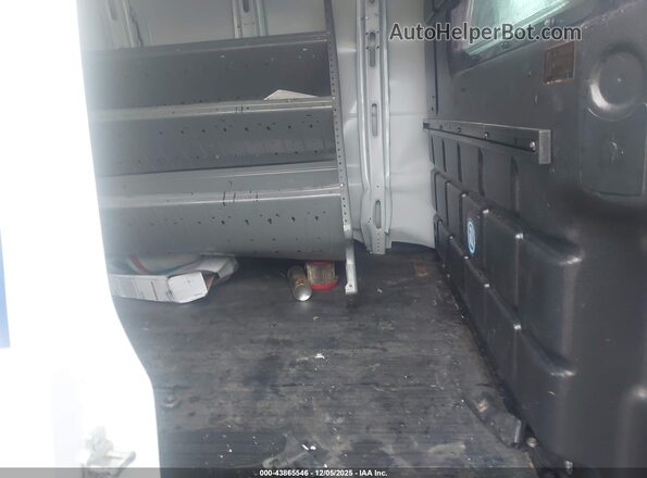 1GTW7AFP0P1174848 2023 GMC SAVANA CARGO Белый Вид наклейки с VIN-кодом