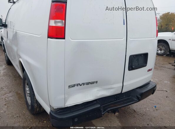 1GTW7AFP2P1143861 2023 GMC SAVANA CARGO White Widok z przodu