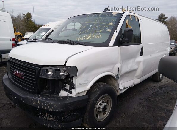 1GTW7AFP2R1185059 2024 GMC SAVANA CARGO White წინა მარცხენა ხედი სამი მეოთხედიდან