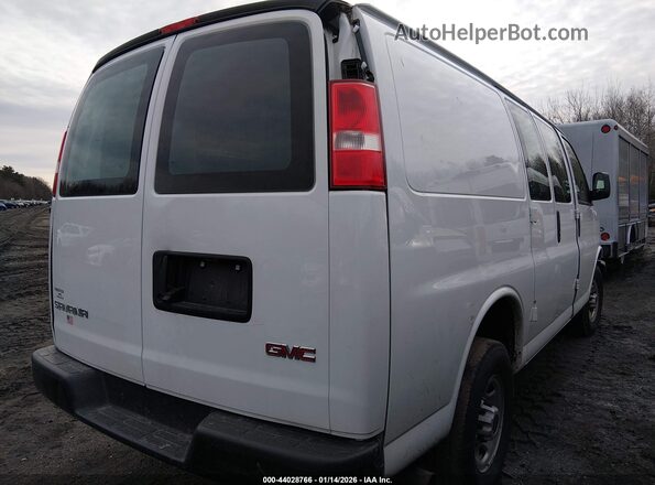 1GTW7AFP2R1185059 2024 GMC SAVANA CARGO White უკანა მარჯვენა
