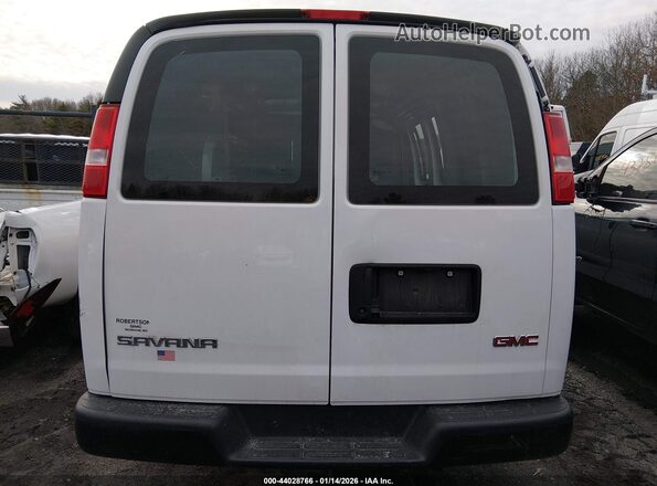 1GTW7AFP2R1185059 2024 GMC SAVANA CARGO White 