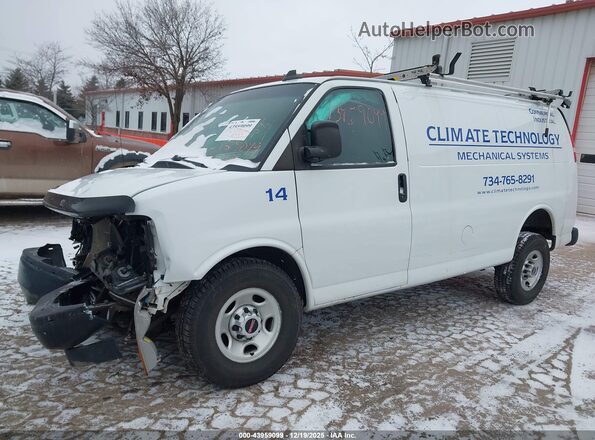 1GTW7AFP4J1275401 2018 GMC SAVANA White Front left