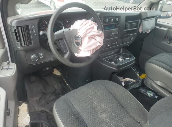 1GTW7AFP8M1225024 2021 GMC SAVANA White 